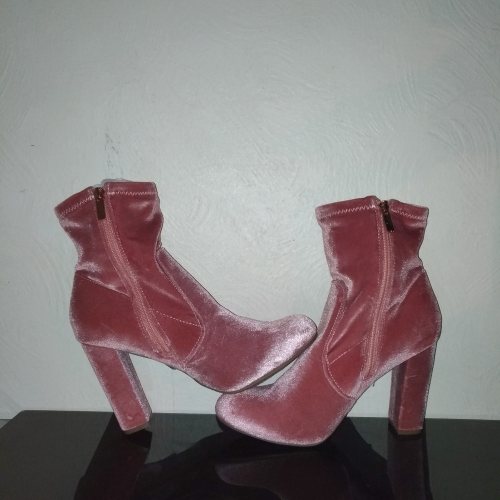 Pink Suede Bamboo Boots 🔔 NEW🔔